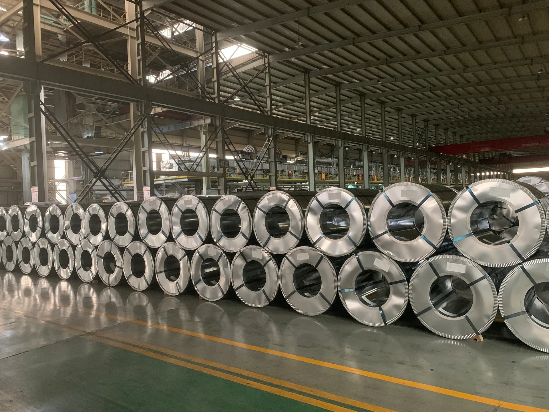 Galvalume steel coil supplier manufacturing Aluzinc steel coil for roofing and construction projects