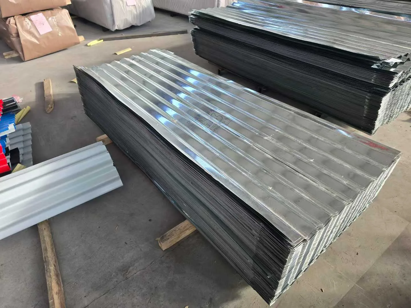 Construction & Roofing application for Hot Dip Galvanized Steel Coil - HDG Coil Z60-Z275
