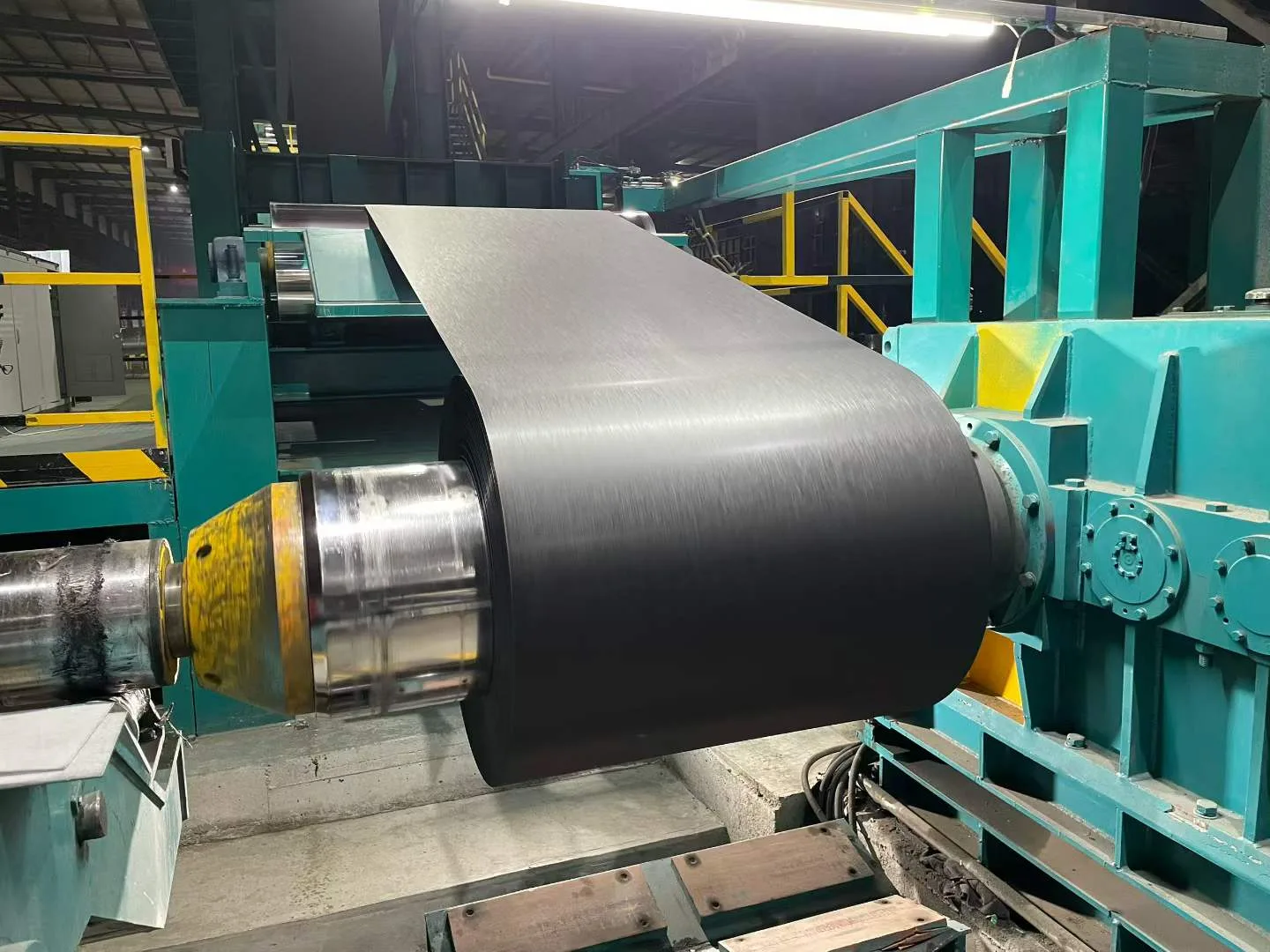 Wrinkle Textured PPGI Coil - Embossed Matte Color GI advantages