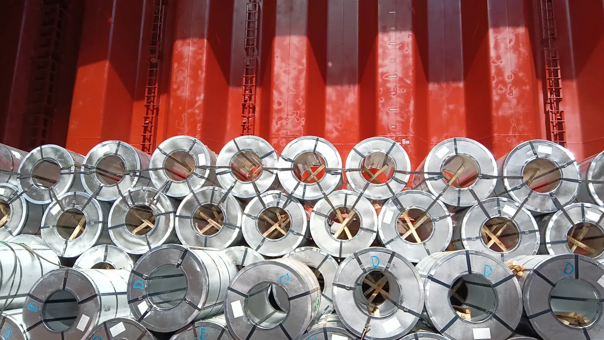 Break bulk vessel shipment of GL Steel Coil - Galvalume Coil for Roofing & Solar